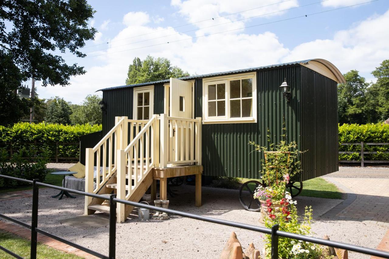 Tewinbury Farm Hotel Exterior foto