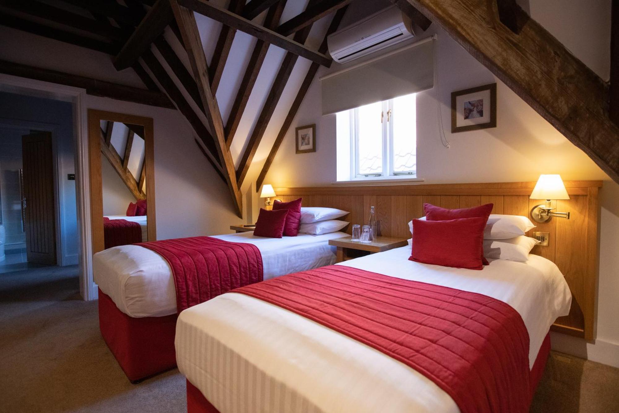 Tewinbury Farm Hotel Cameră foto